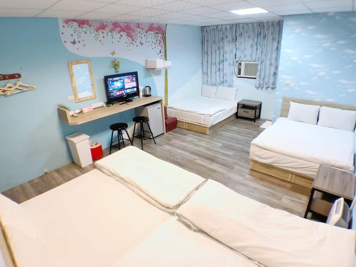 Fengjia Gift Box Homestay Ταϊχούνγκ Εξωτερικό φωτογραφία