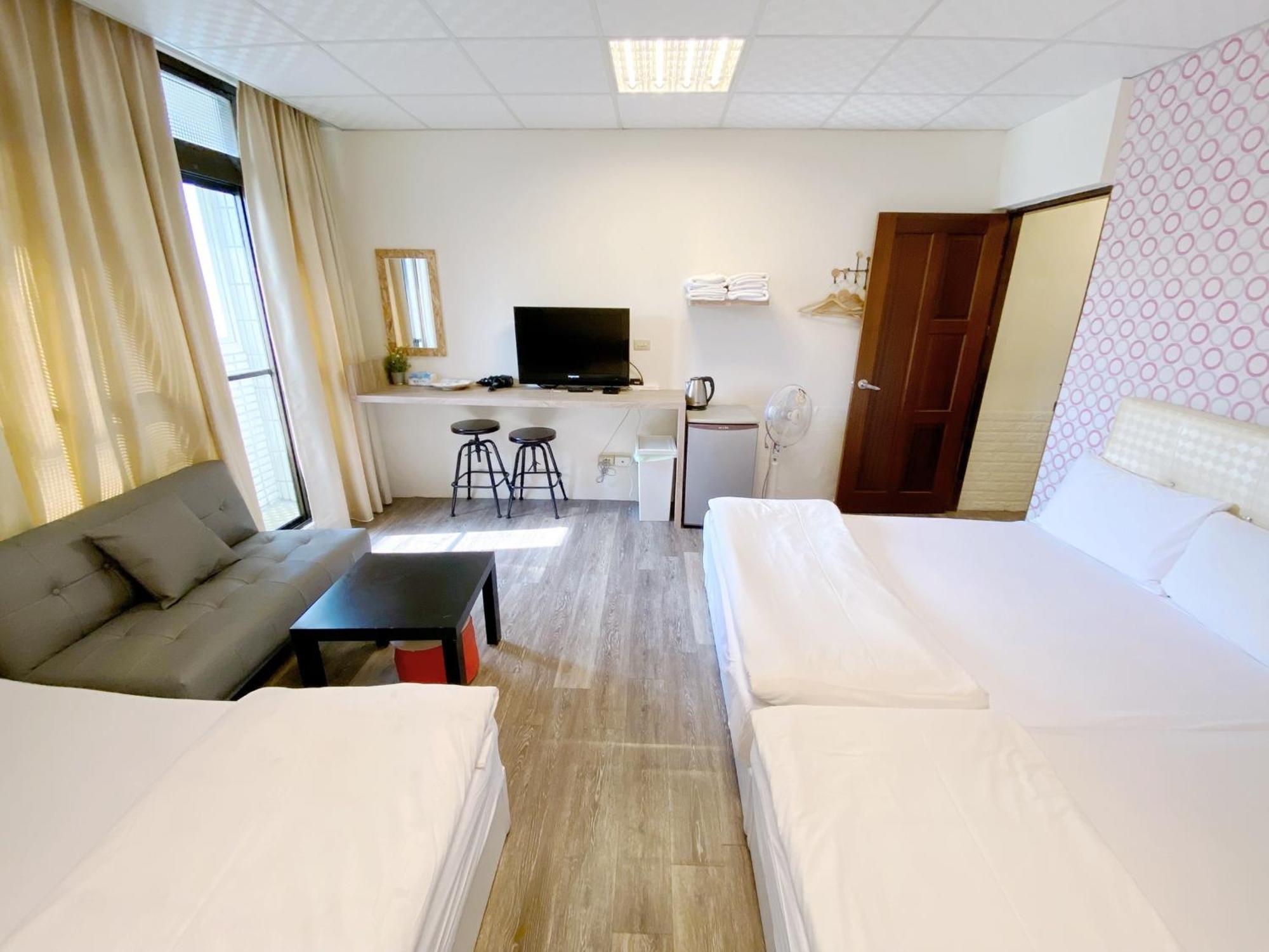 Fengjia Gift Box Homestay Ταϊχούνγκ Εξωτερικό φωτογραφία