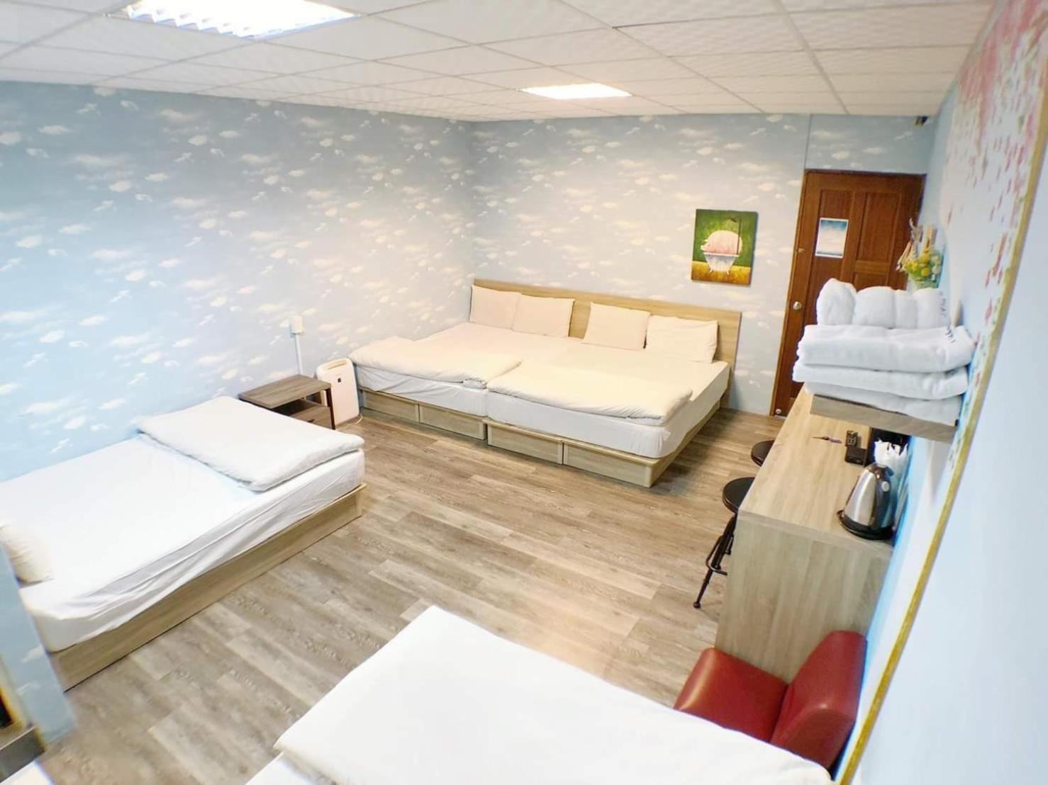 Fengjia Gift Box Homestay Ταϊχούνγκ Εξωτερικό φωτογραφία