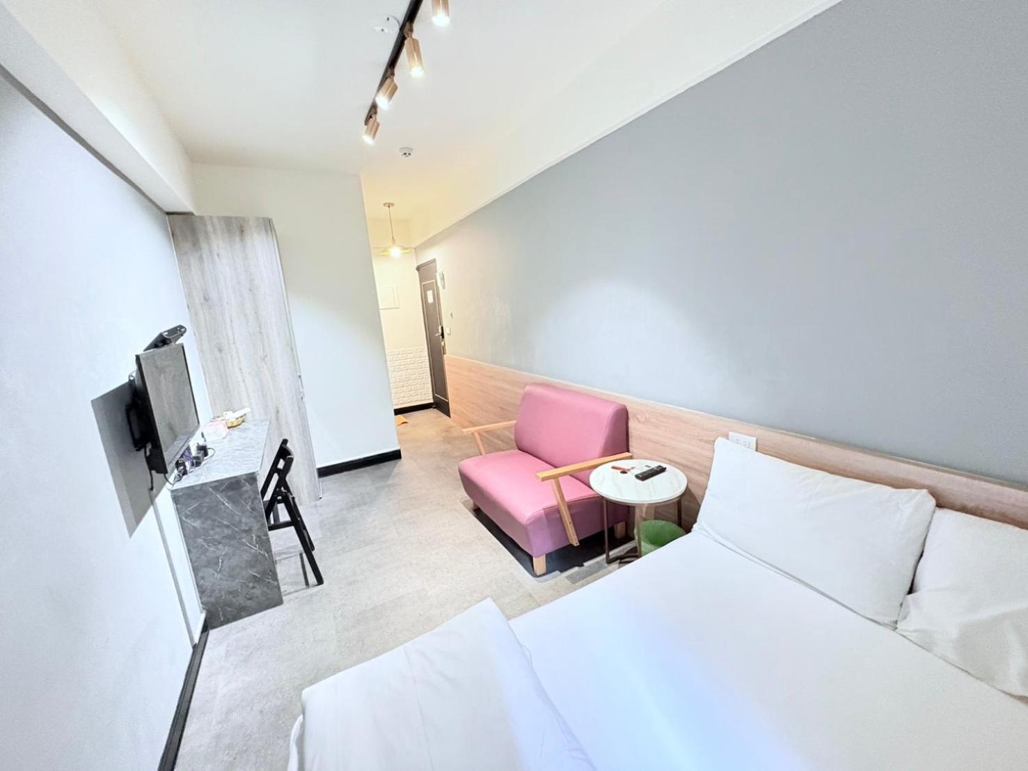 Fengjia Gift Box Homestay Ταϊχούνγκ Εξωτερικό φωτογραφία