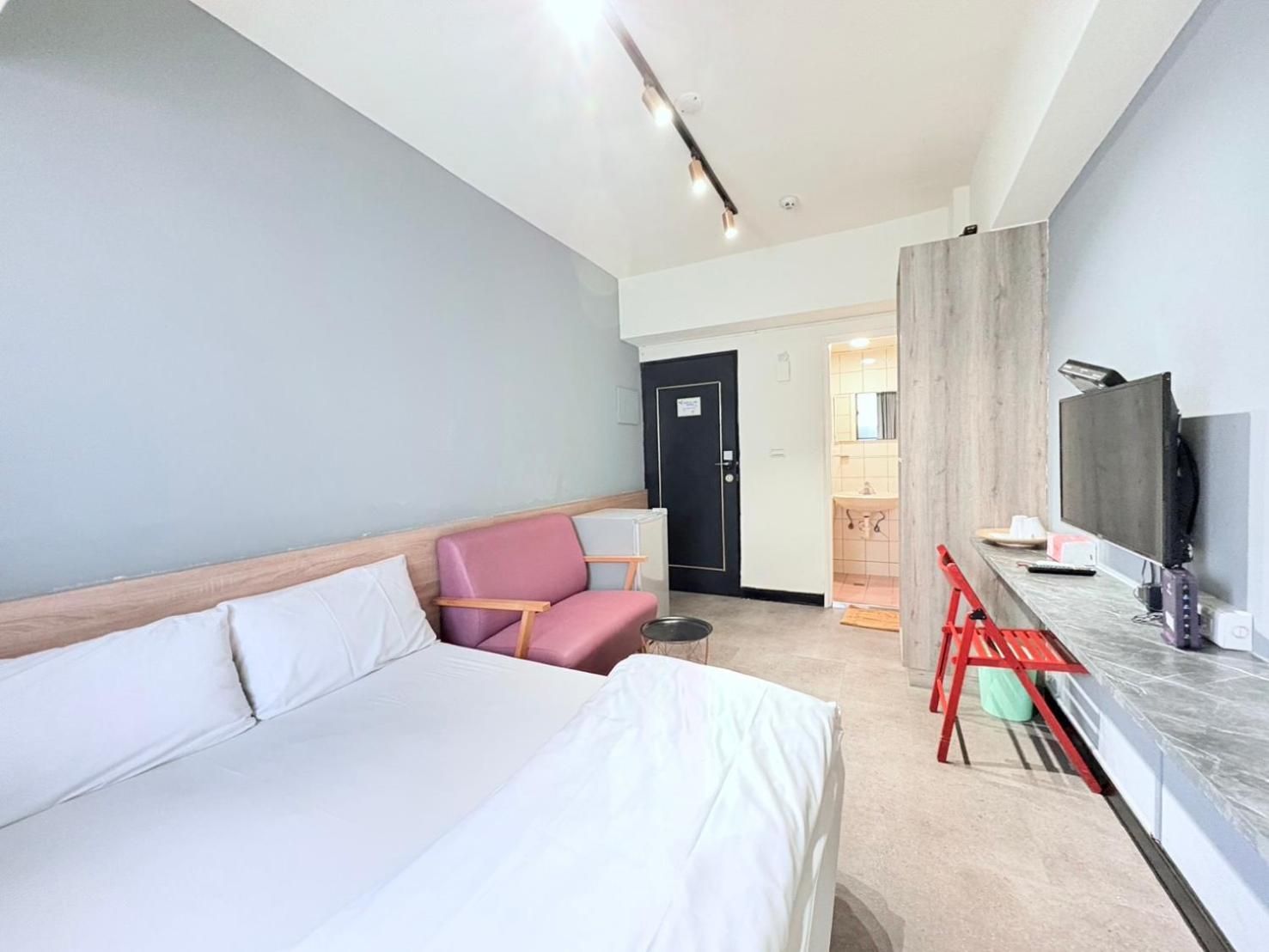 Fengjia Gift Box Homestay Ταϊχούνγκ Εξωτερικό φωτογραφία