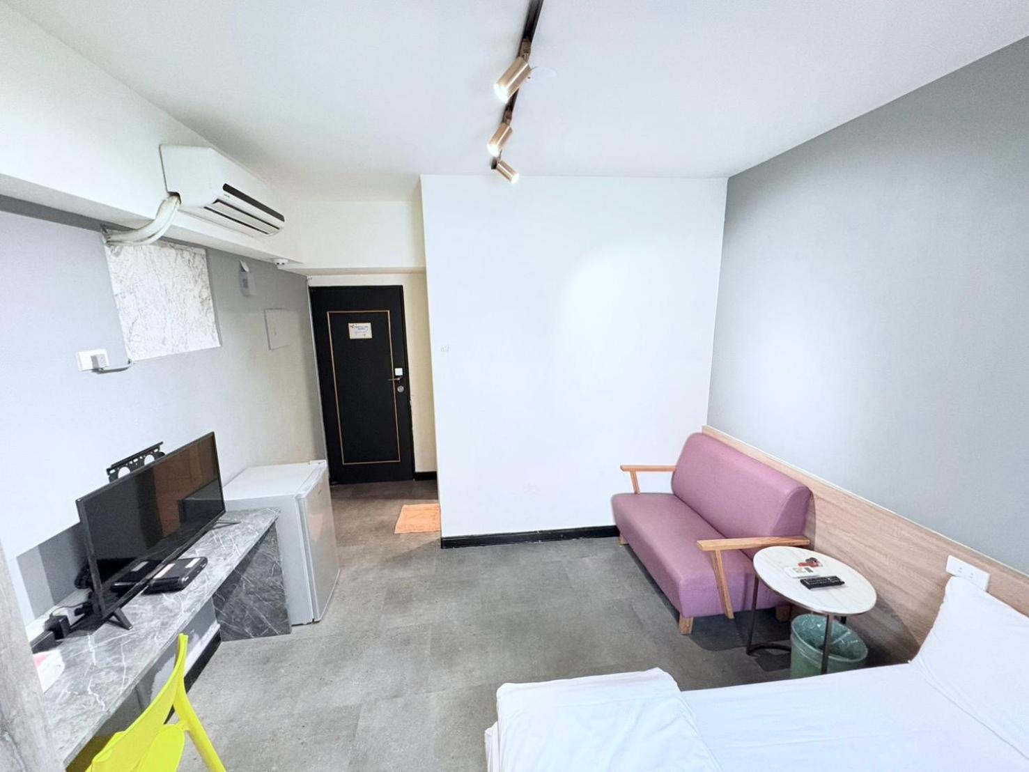Fengjia Gift Box Homestay Ταϊχούνγκ Εξωτερικό φωτογραφία