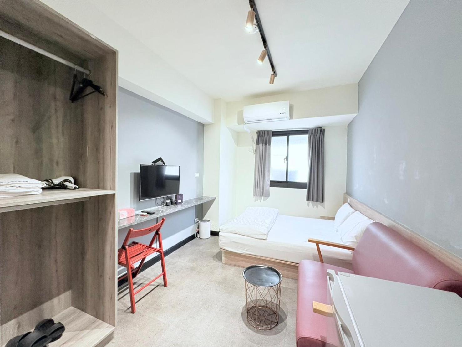 Fengjia Gift Box Homestay Ταϊχούνγκ Εξωτερικό φωτογραφία